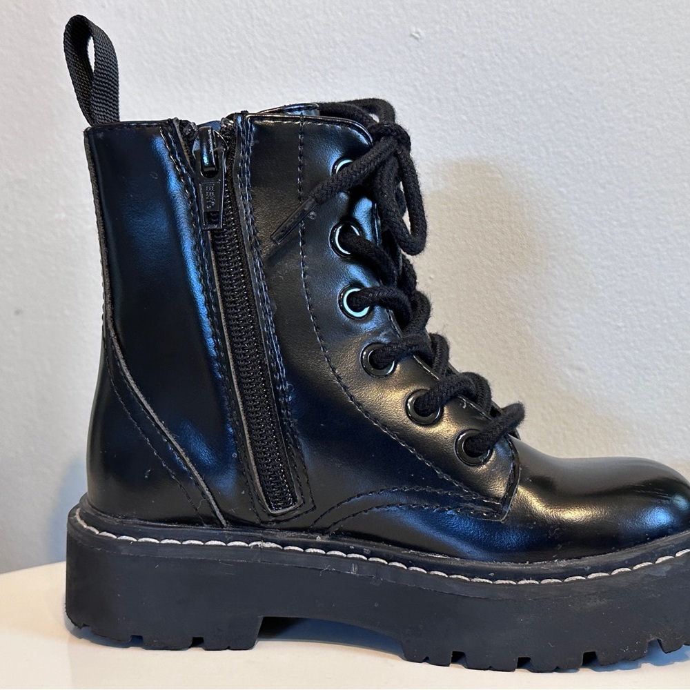 H&M Lace-Up Girls Boots - Picture 5 of 8